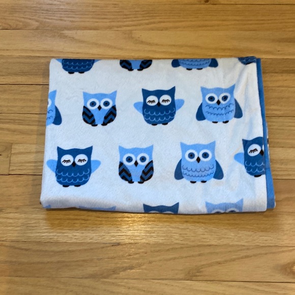 Thro Accessories Thro Plush Owl Blanket Poshmark